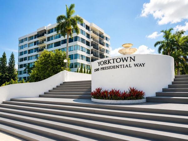 1500 Presidential Way, Unit 704, West Palm Beach, FL 33401