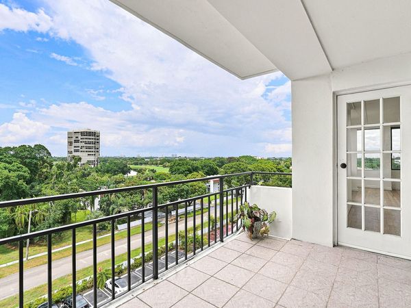 1500 Presidential Way, Unit 704, West Palm Beach, FL 33401