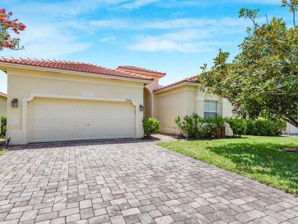 5544 Spanish River Road, Fort Pierce, FL 34951