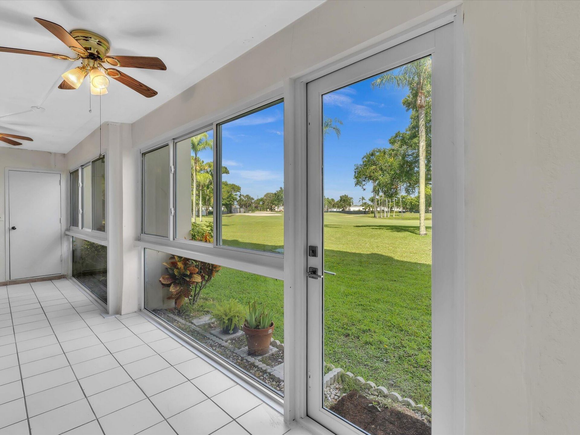 3959 Via Poinciana, Unit 104, Lake Worth, FL 33467 Photo