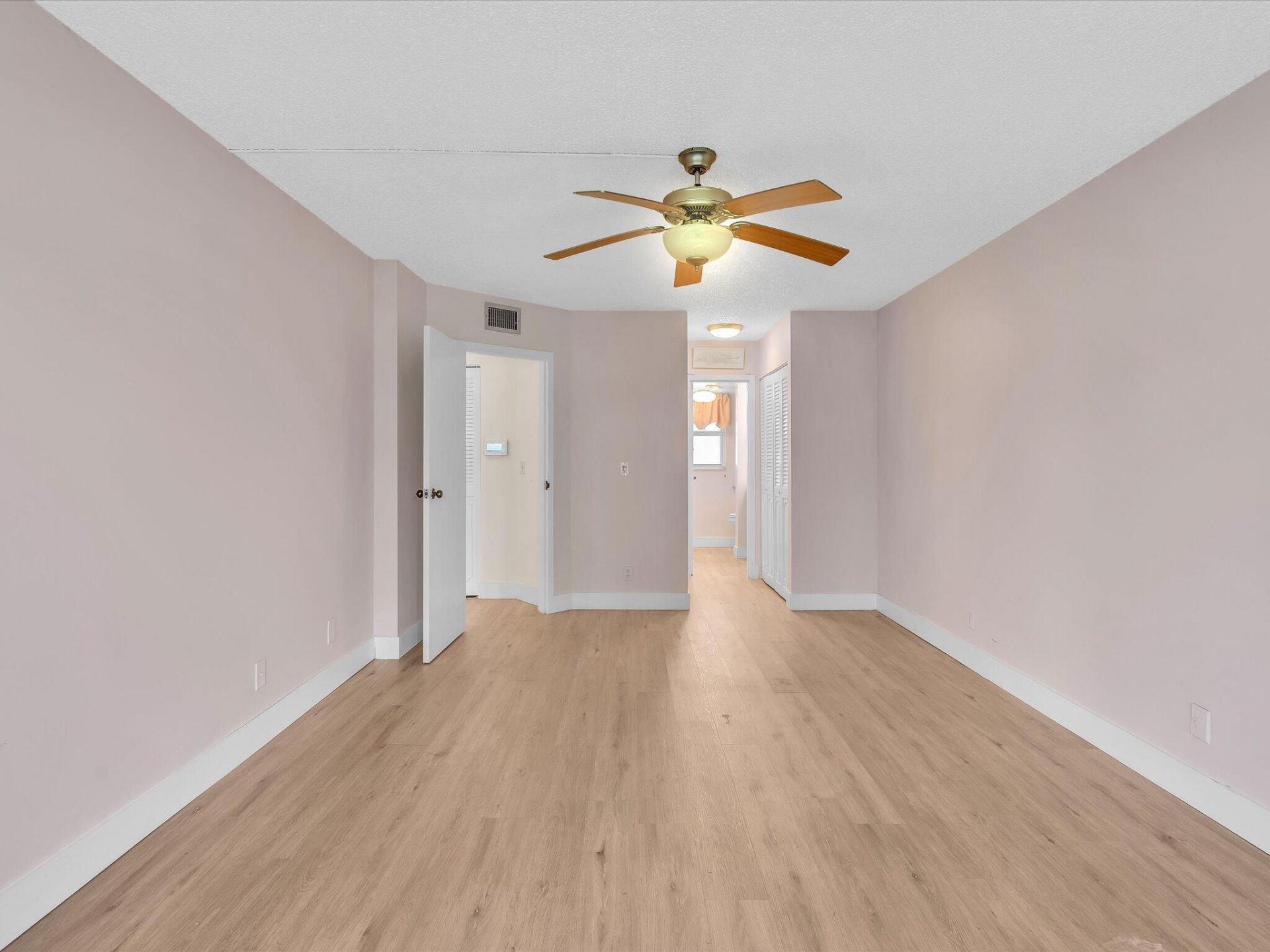 3959 Via Poinciana, Unit 104, Lake Worth, FL 33467 Photo