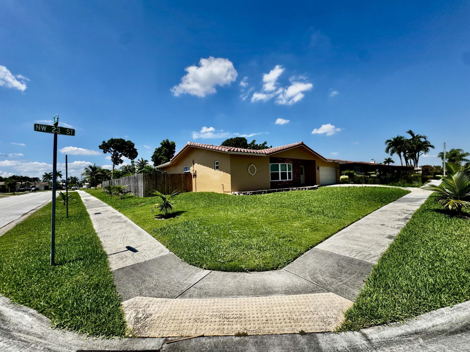 6600 NW 23rd Street, Margate, FL 33063 Photo