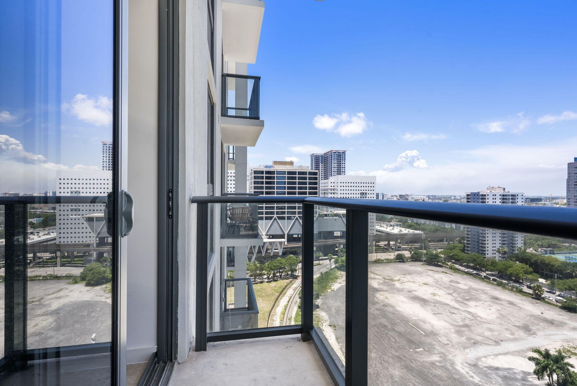 11 NE 6th Street, Unit 1912, Miami, FL 33132 Photo
