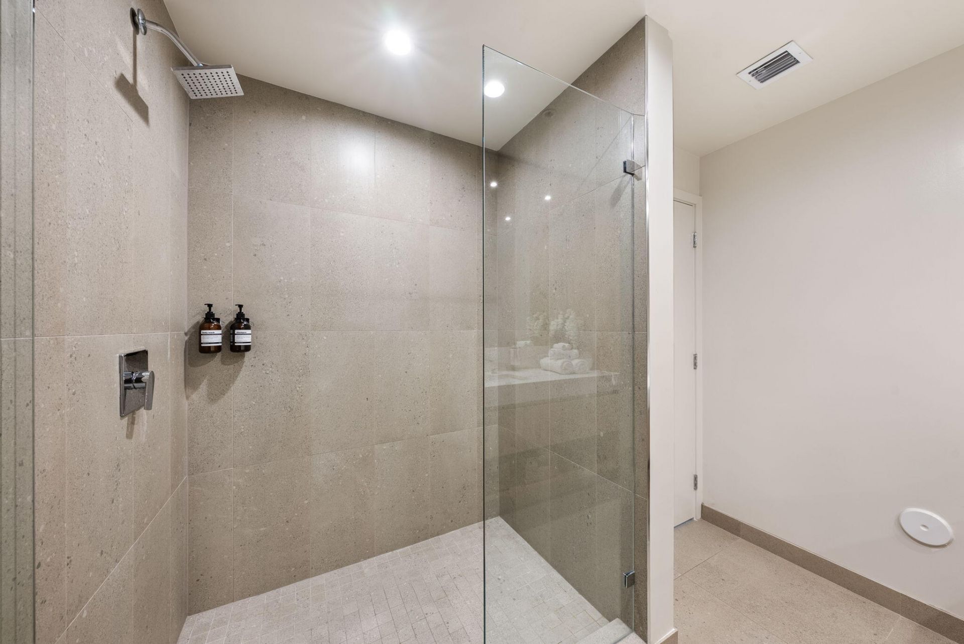 11 NE 6th Street, Unit 1912, Miami, FL 33132 Photo