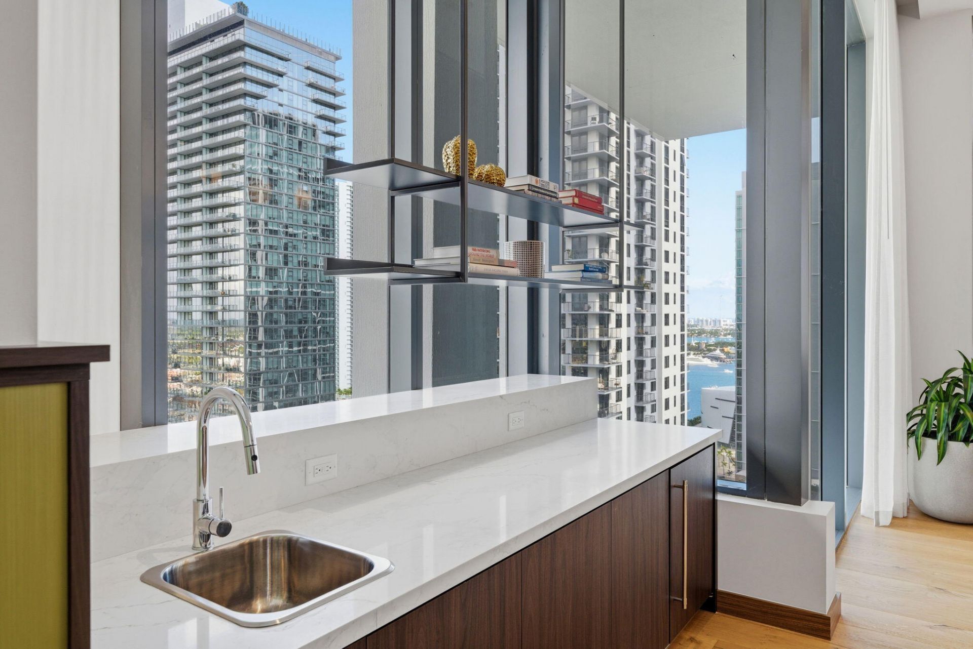 11 NE 6th Street, Unit 1912, Miami, FL 33132 Photo