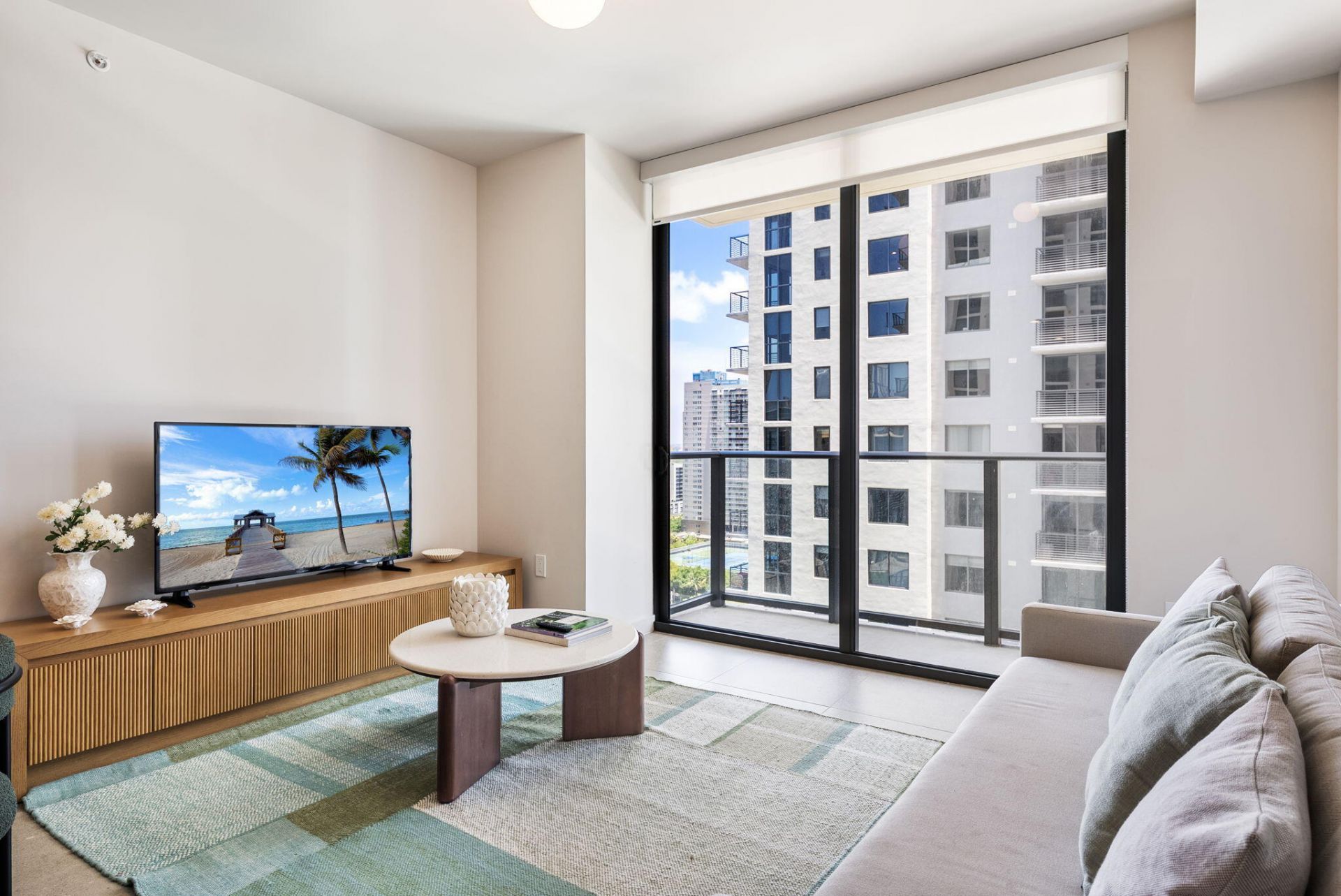 11 NE 6th Street, Unit 1912, Miami, FL 33132 Photo