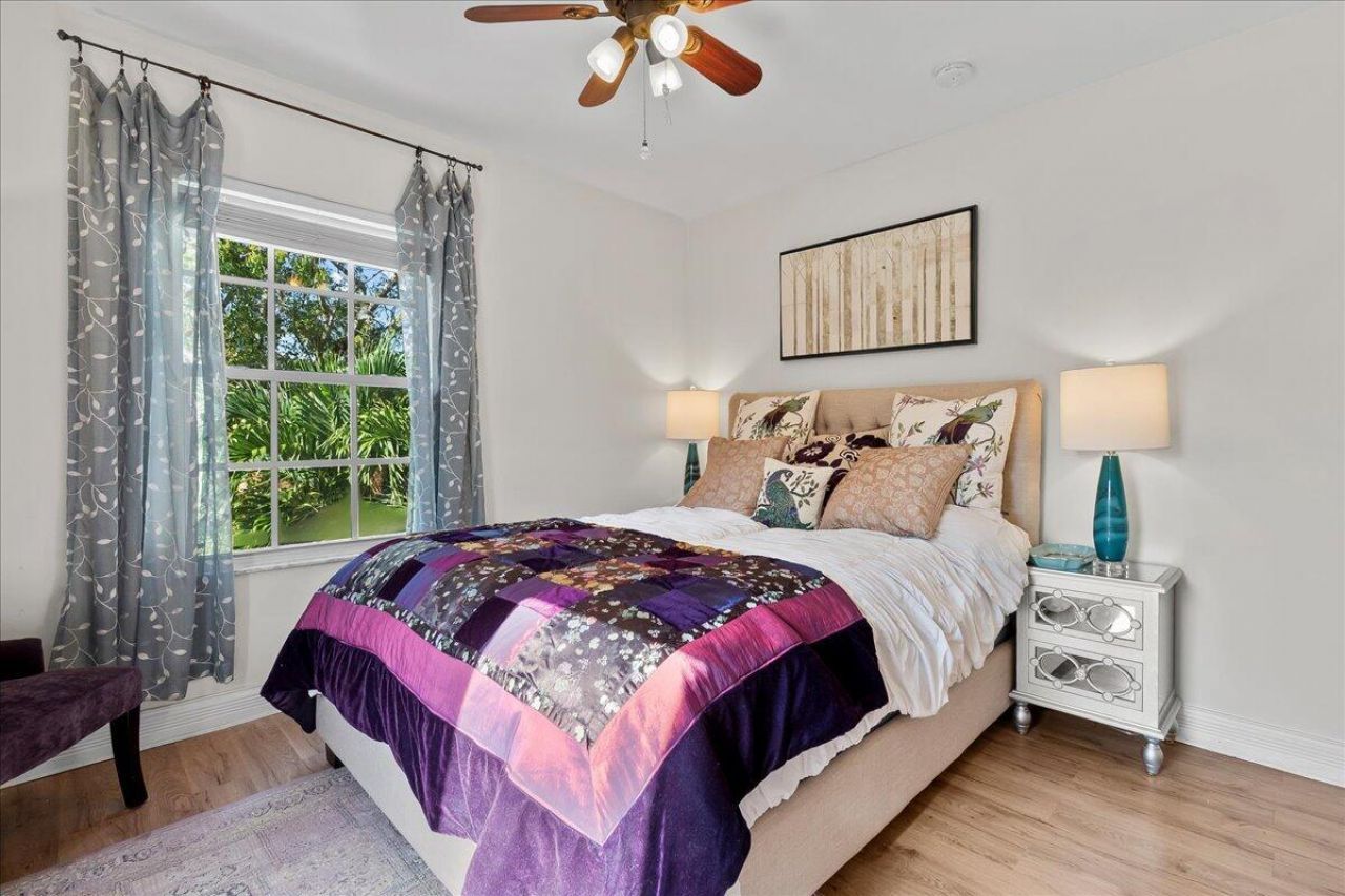 953 39th Court, West Palm Beach, FL 33407 Photo