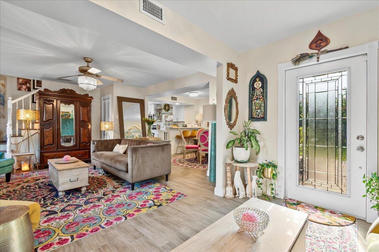 953 39th Court, West Palm Beach, FL 33407 Photo