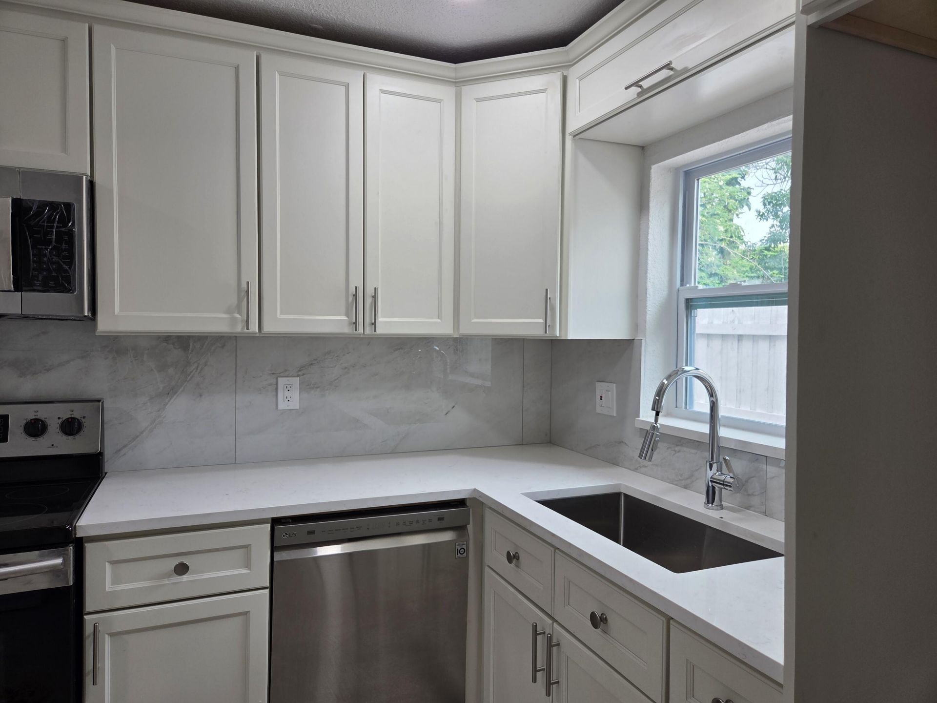 7601 Kimberly Boulevard, North Lauderdale, FL 33068 Photo