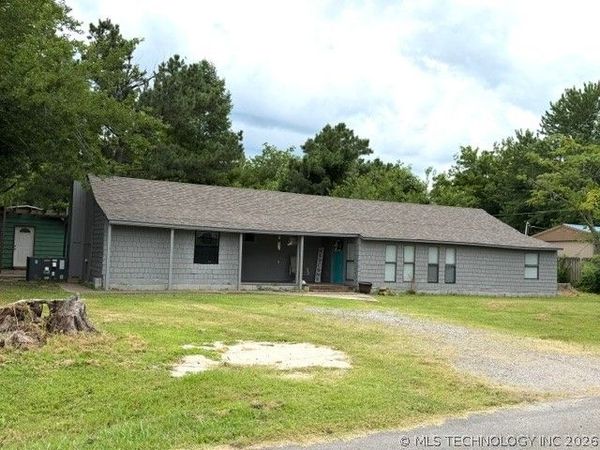 131 W 58th Street S, Muskogee, OK 74047