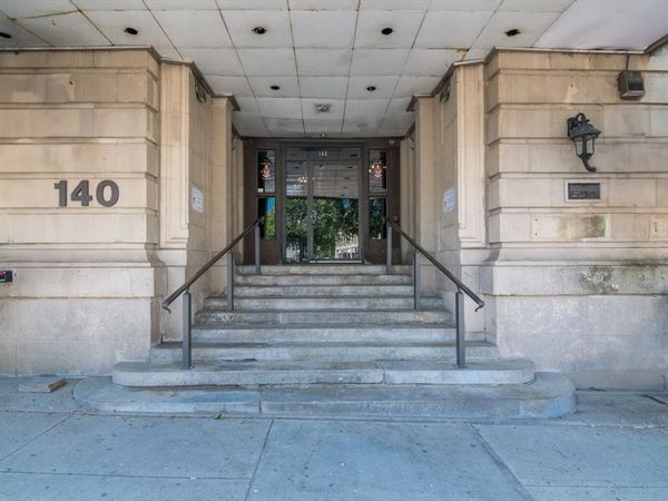 140 Chestnut St, Unit 818, Springfield, MA 01103