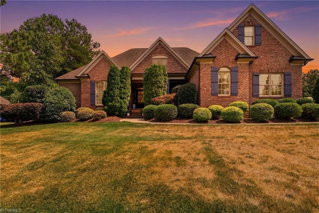 8125 Riesling Drive, Kernersville, NC 27284 Main Photo