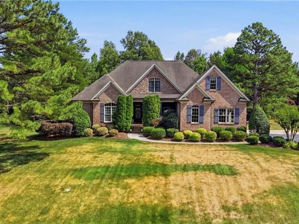 8125 Riesling Drive, Kernersville, NC 27284