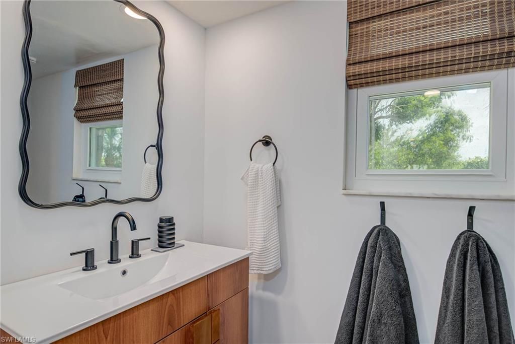 2042 Wild Lime Dr, Sanibel, FL 33957 Photo