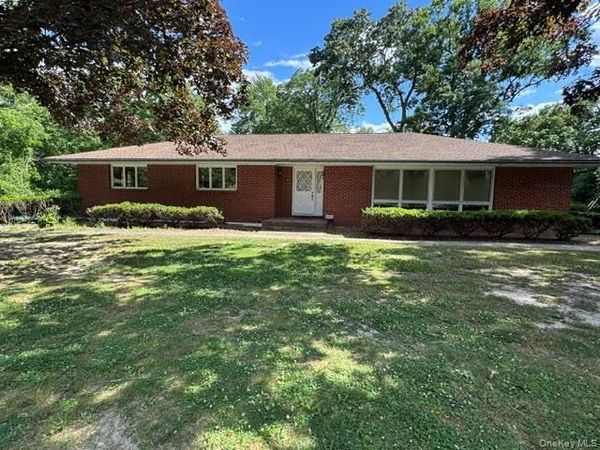 49 Chestnut Lane , Newburgh, NY 12550