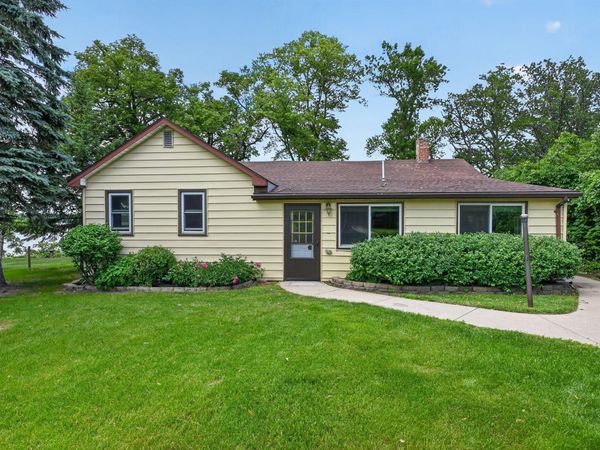 1103 S Darling Drive NW, Alexandria, MN 56308