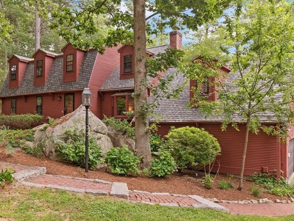 49 Noon Hill Avenue, Norfolk, MA 02056
