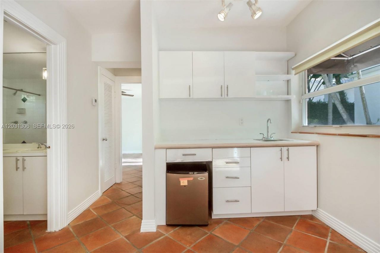 4051 Ensenada Avenue, Miami, FL 33133 Photo
