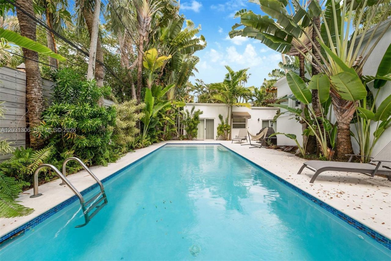4051 Ensenada Avenue, Miami, FL 33133 Photo