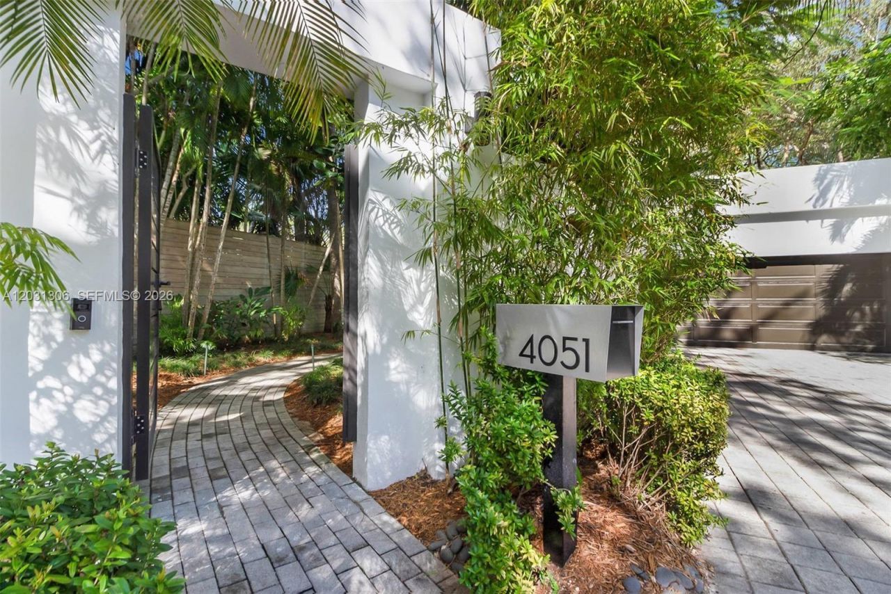 4051 Ensenada Avenue, Miami, FL 33133 Photo