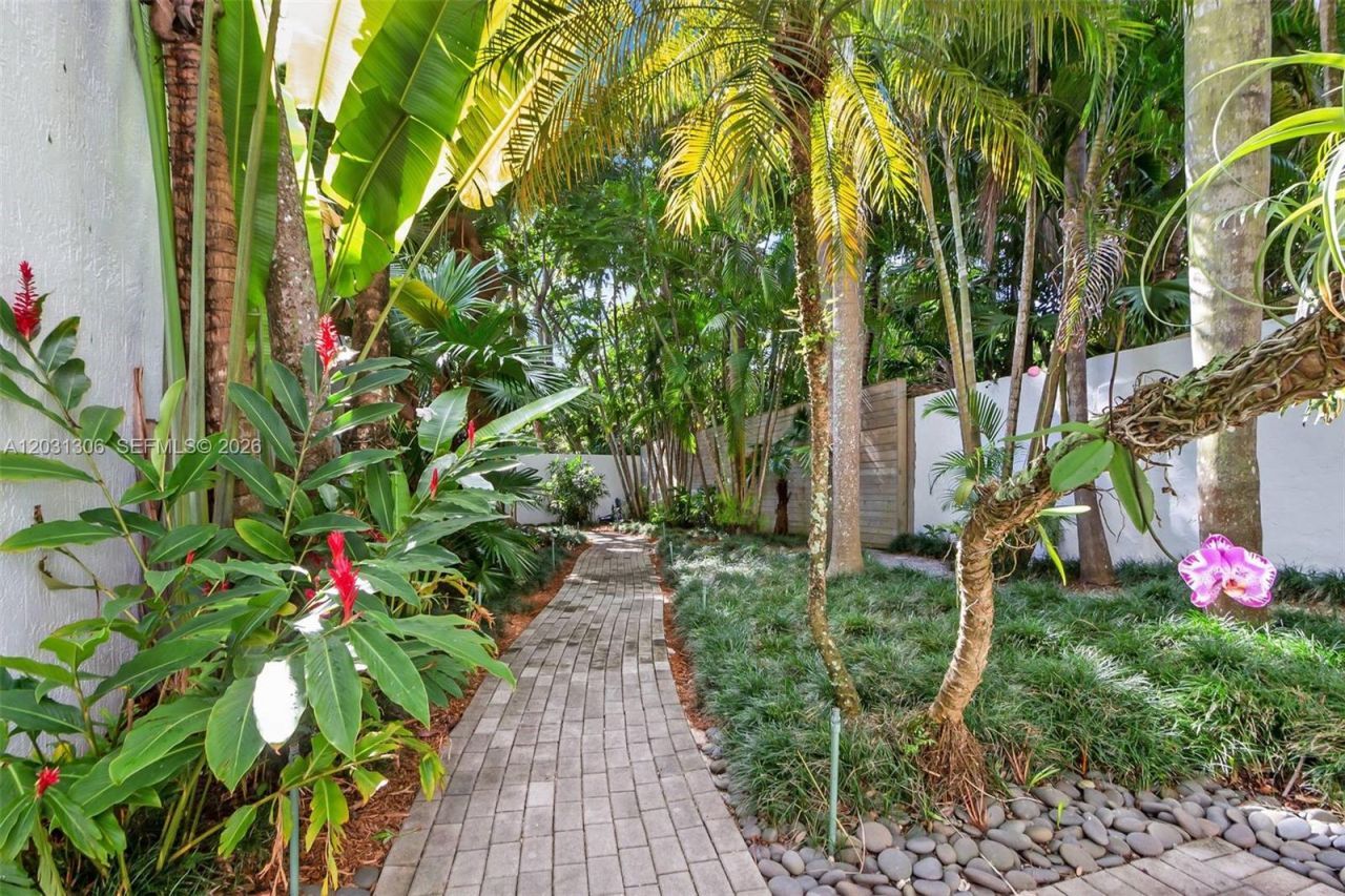 4051 Ensenada Avenue, Miami, FL 33133 Photo