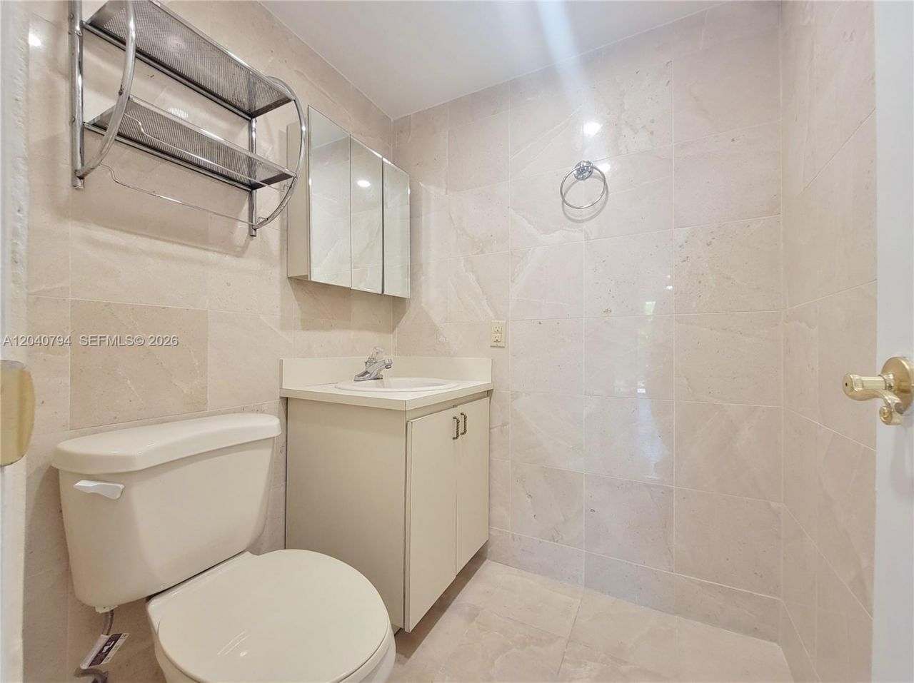 77 Crandon Blvd, Unit 2B, Key Biscayne, FL 33149 Photo