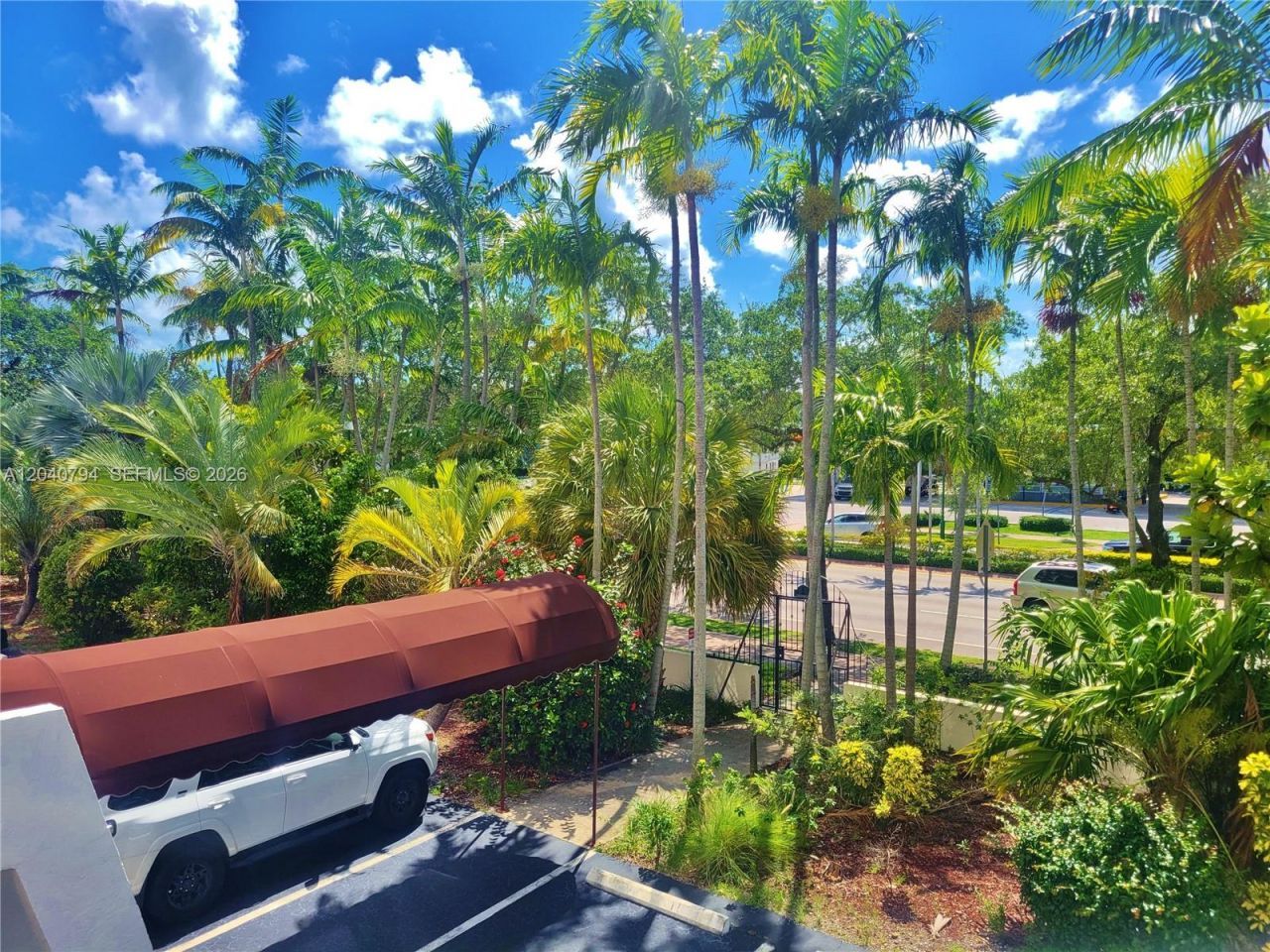 77 Crandon Blvd, Unit 2B, Key Biscayne, FL 33149 Photo
