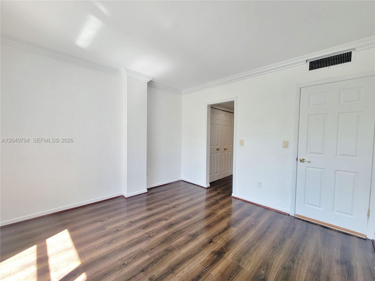 77 Crandon Blvd, Unit 2B, Key Biscayne, FL 33149 Photo