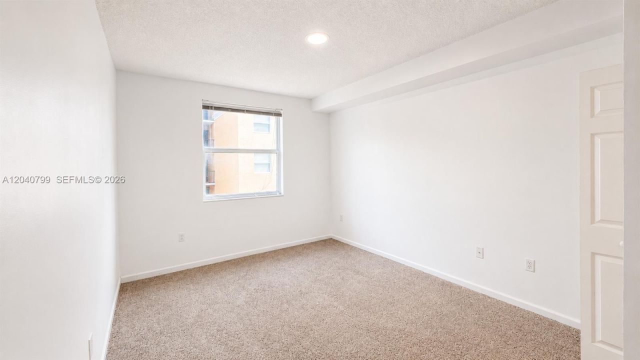 17150 N Bay Rd , Unit 2602, Sunny Isles Beach, FL 33160 Photo