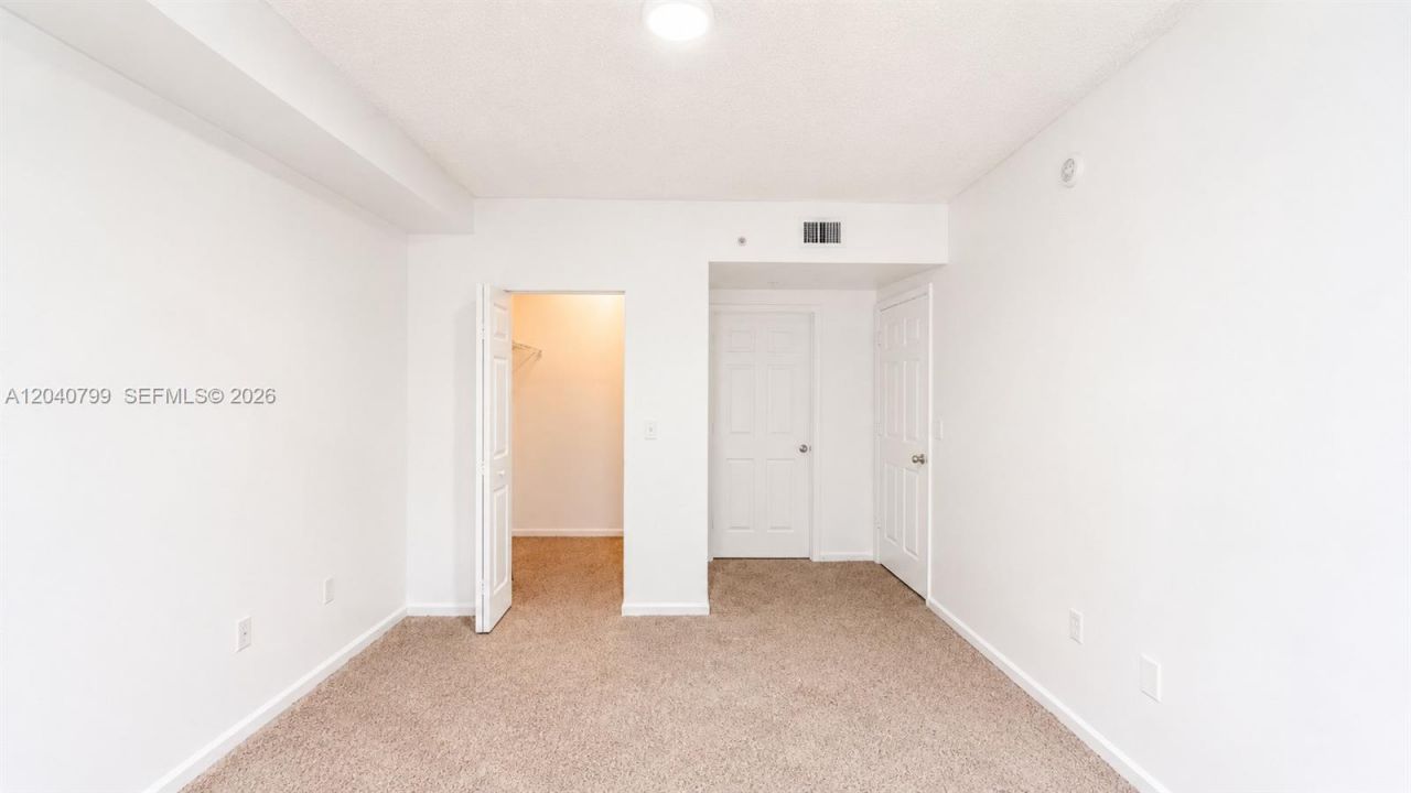 17150 N Bay Rd , Unit 2602, Sunny Isles Beach, FL 33160 Photo