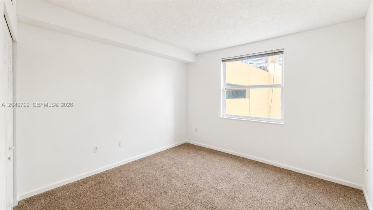 17150 N Bay Rd , Unit 2602, Sunny Isles Beach, FL 33160 Photo