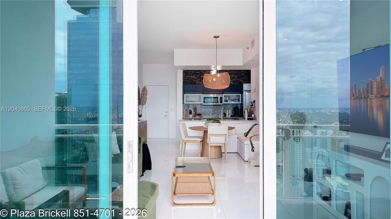 950 Brickell Bay Dr , Unit 4701, Miami, FL 33131 Photo
