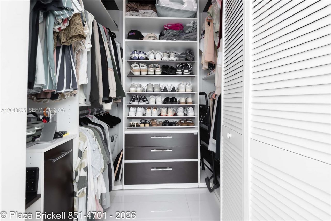 950 Brickell Bay Dr , Unit 4701, Miami, FL 33131 Photo