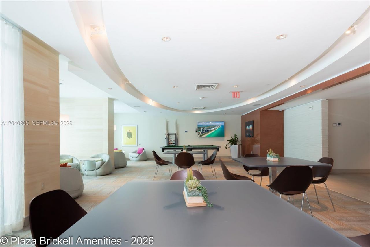 950 Brickell Bay Dr , Unit 4701, Miami, FL 33131 Photo
