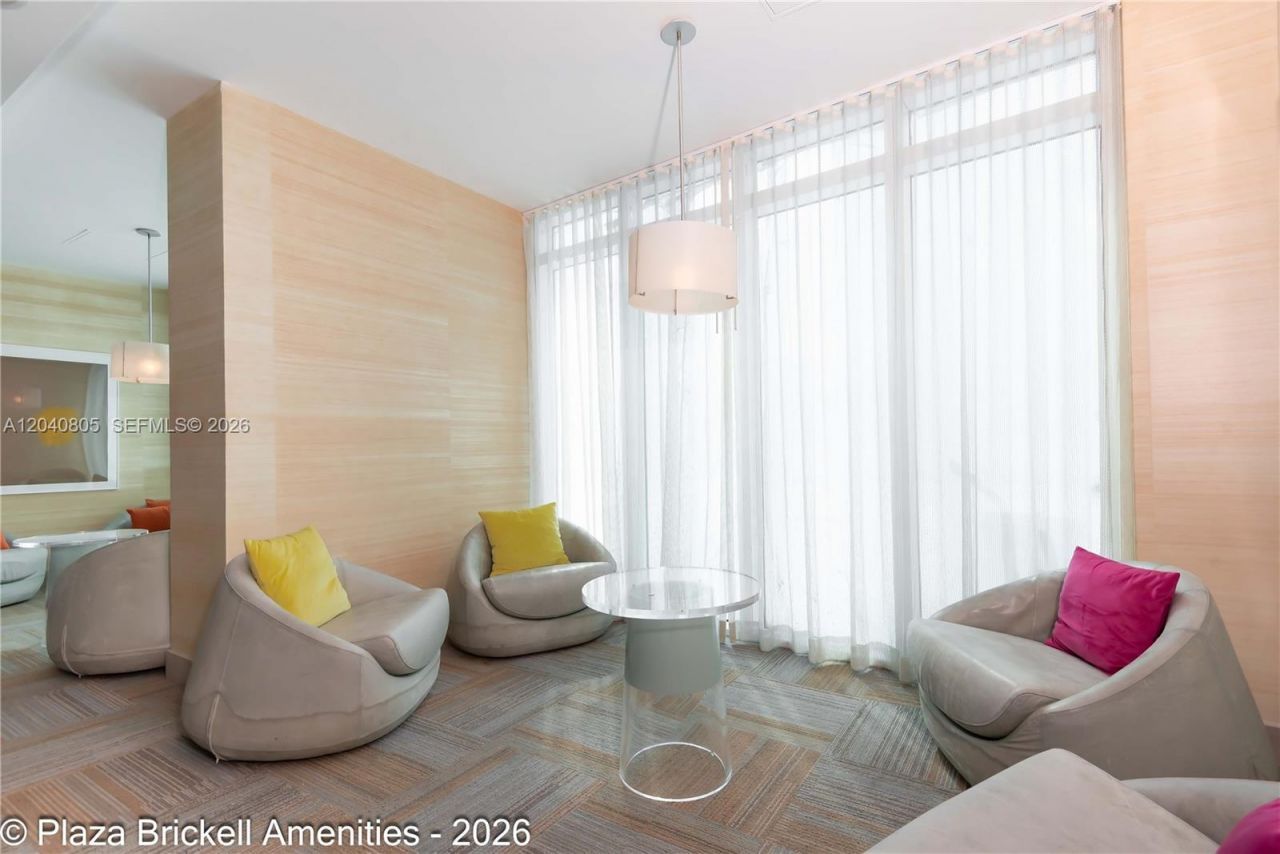 950 Brickell Bay Dr , Unit 4701, Miami, FL 33131 Photo