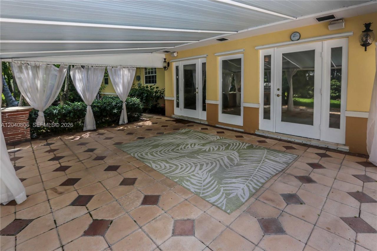 1030 Polk St , Hollywood, FL 33019 Photo