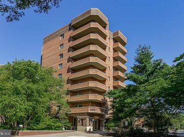 1050 N STUART STREET N, Unit 201, ARLINGTON, VA 22201