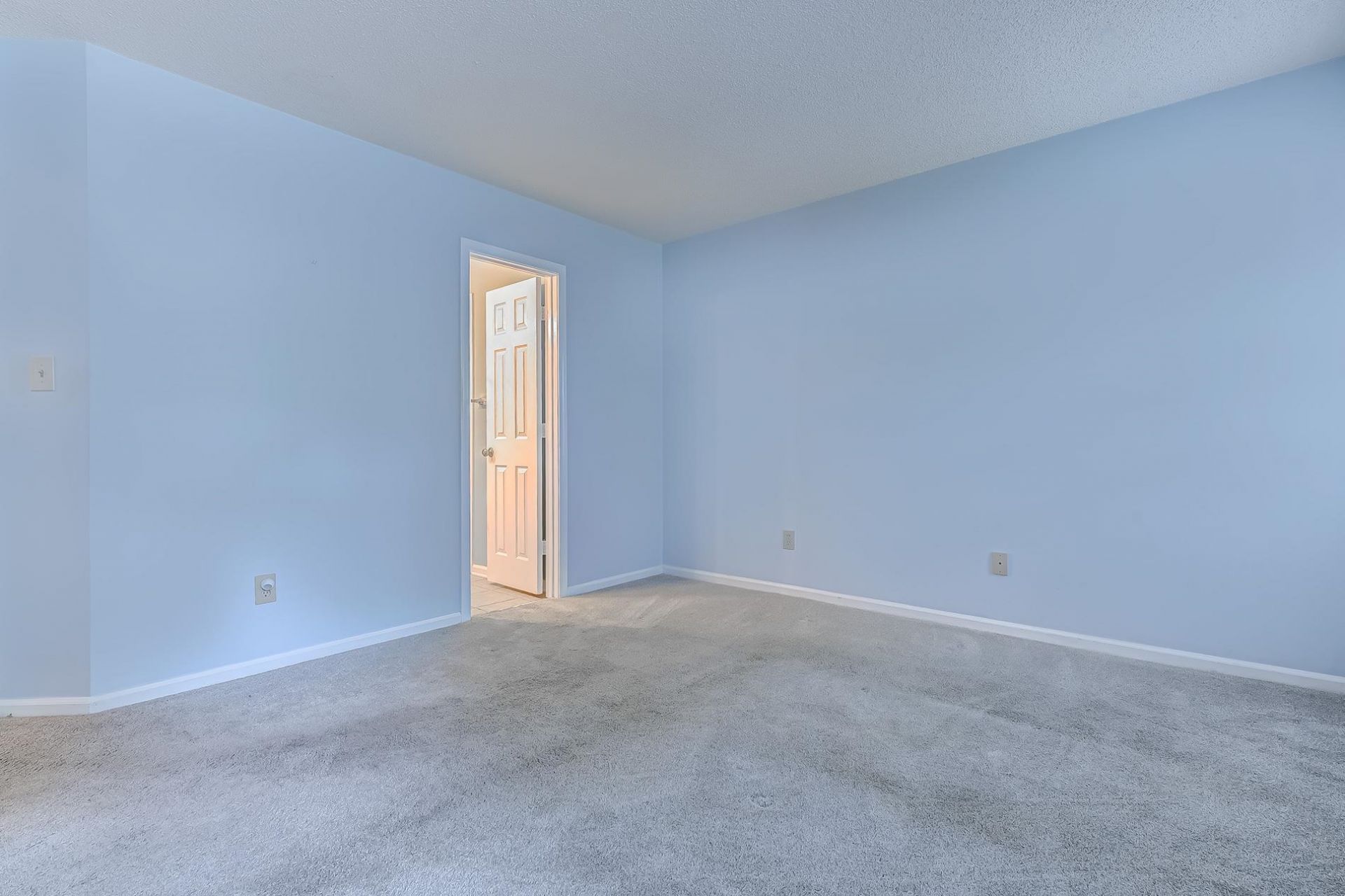 1108 Fox Sparrow Dr. Photo 23