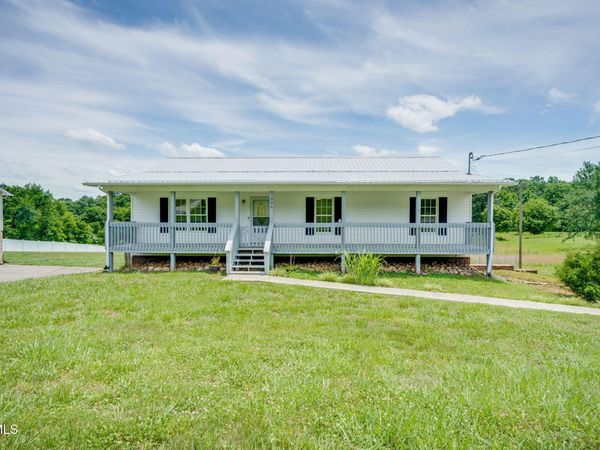 305 Old Stage Road, Rogersville, TN 37857