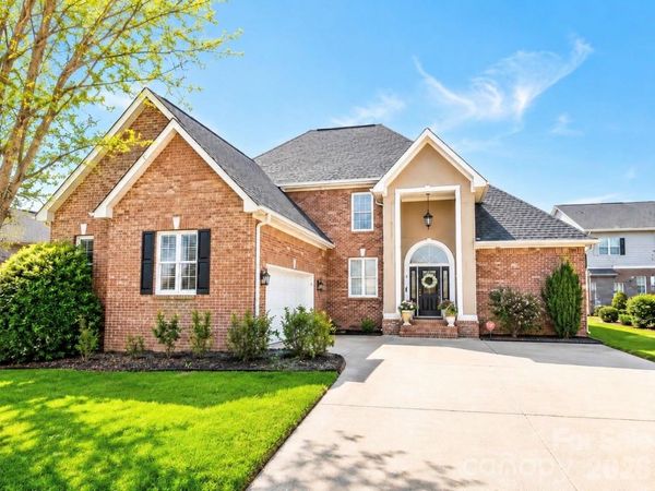 1710 30th Avenue Drive NE, Hickory, NC 28601