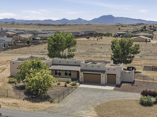 9040 N Antelope Meadows Drive, Prescott Valley, AZ 86315