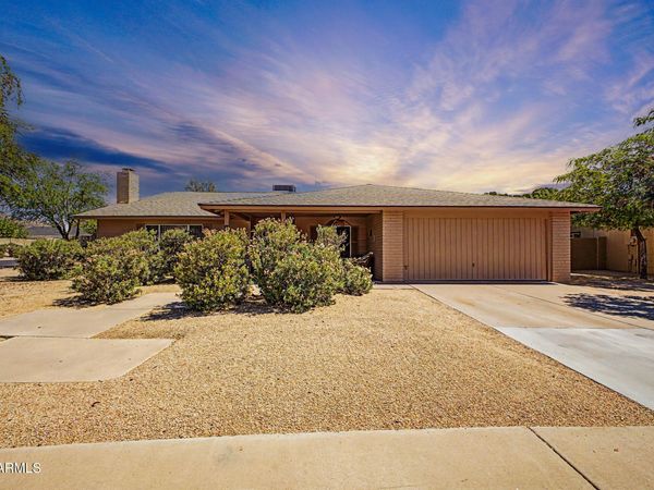 11817 S COCONINO Street, Phoenix, AZ 85044