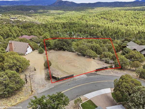 1309 N SKYLINE Drive, Unit 4, Prescott, AZ 86305