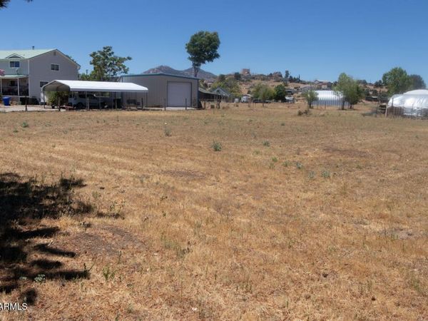 18537 S BABY HAMILTON Road, Unit 42, Peeples Valley, AZ 86332
