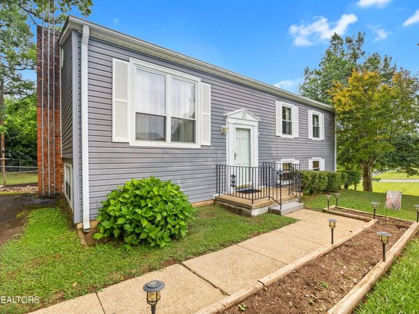 5301 Fontaine Rd, Knoxville, TN 37920