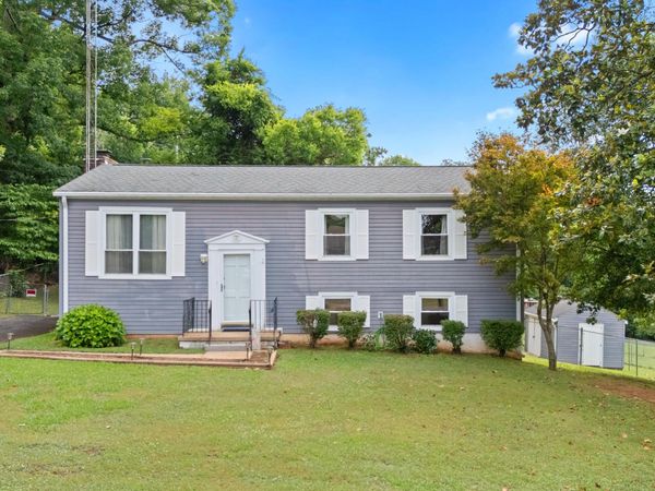 5301 Fontaine Rd, Knoxville, TN 37920