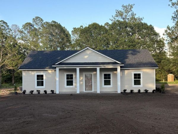 11249 MALLIE DAVIS Road, Glen St. Mary, FL 32040