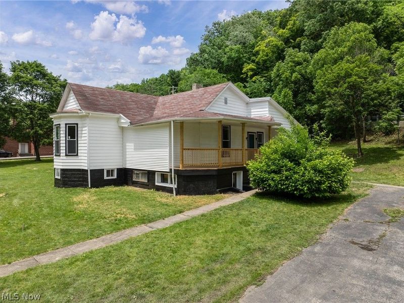 56775 Colerain Pike, Martins Ferry, OH 43935 Photo 2