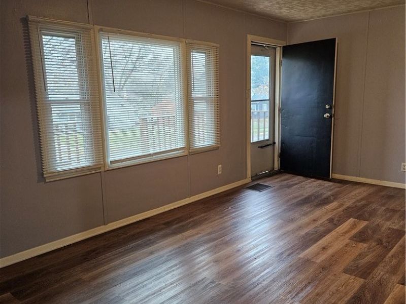 873 Kickapoo Avenue, Akron, OH 44305 Photo 5