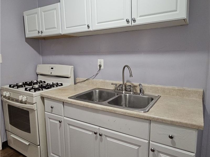 873 Kickapoo Avenue, Akron, OH 44305 Photo 8